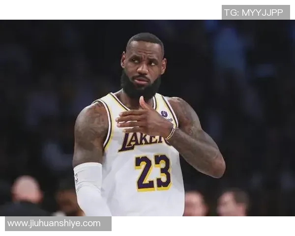 詹姆斯心目中的足球偶像与他热爱的运动精神探讨